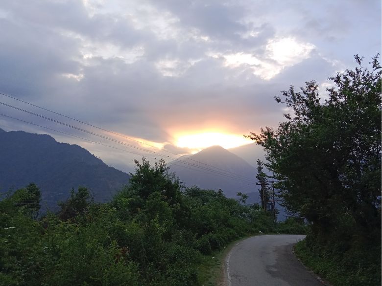 Kalash Resorts - Best resorts in Guptkashi